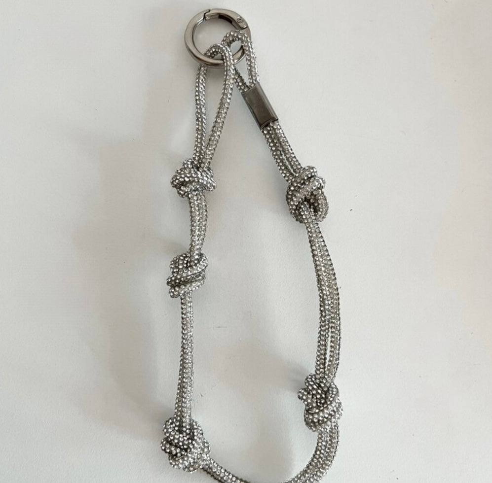 CHIC CHAIN PHONE STRAP