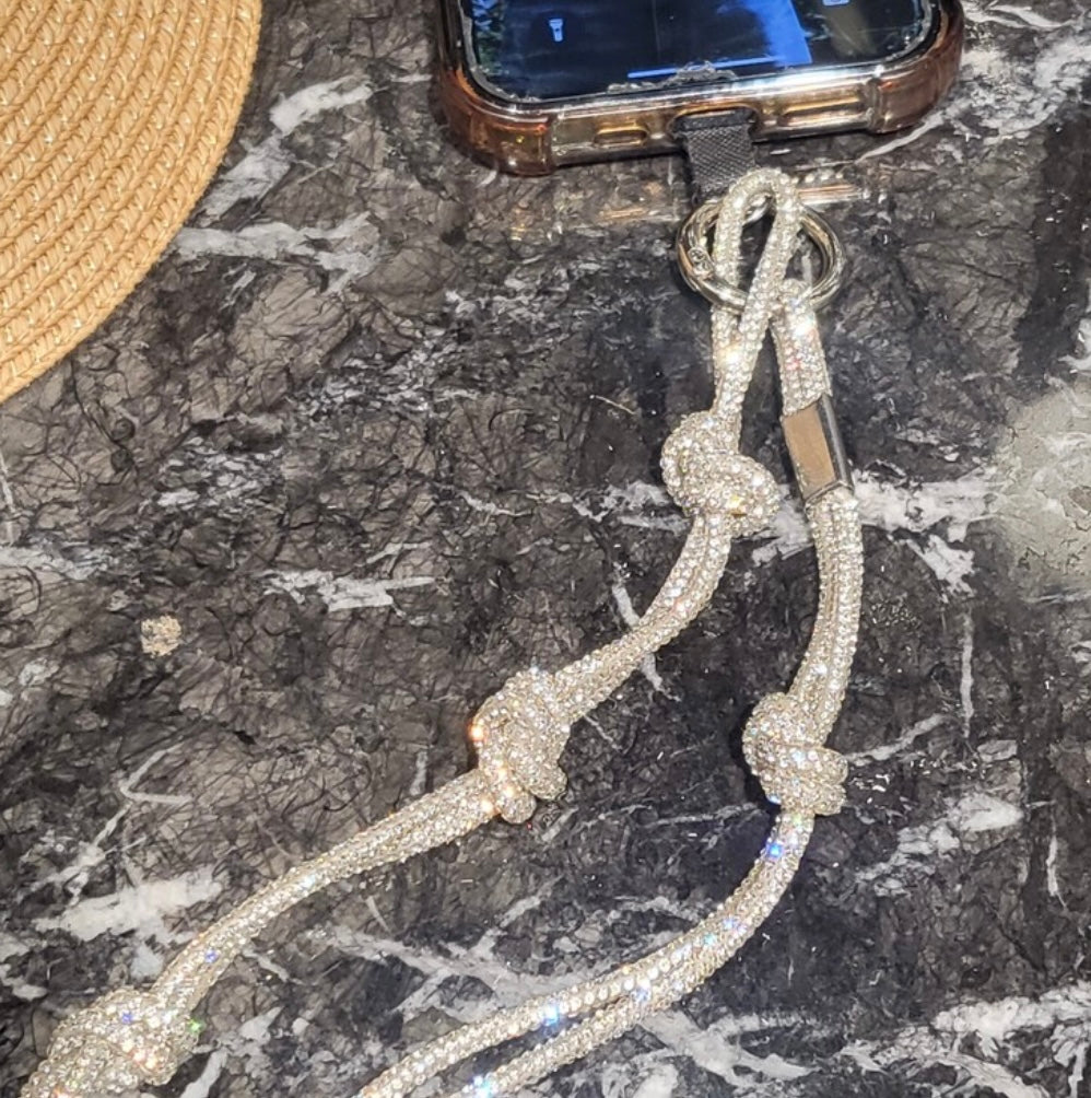 CHIC CHAIN PHONE STRAP